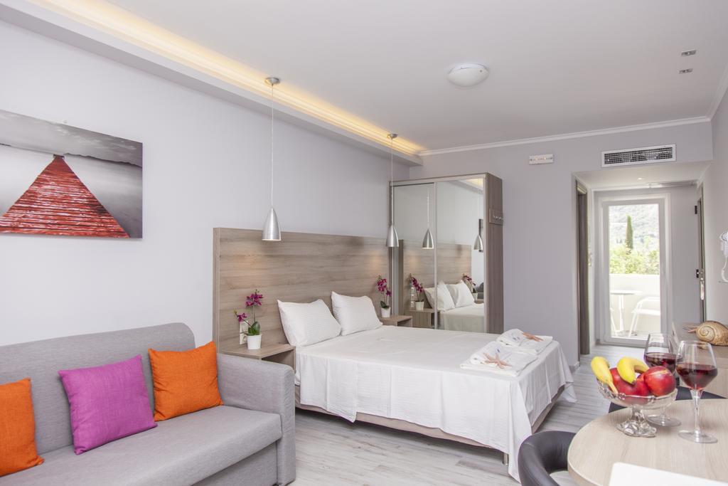 Aggelos Apartments & Deluxe Studios Nydri  Cameră foto